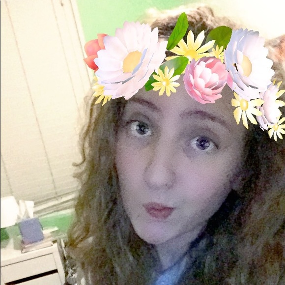 Meet your Posher, Raina - Picture 1 of 1